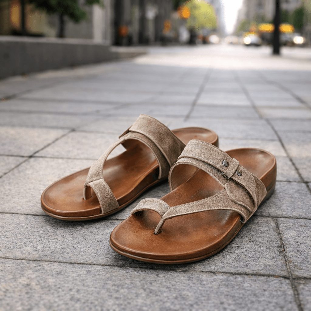 COMFIVIA – Summer Comfort Sandals – lightweight women’s sandals designed for breathable wear, stable walking, and all-day outdoor comfort