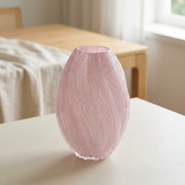 RIBBORA – Sculptural Vase for Sophisticated Home Décor