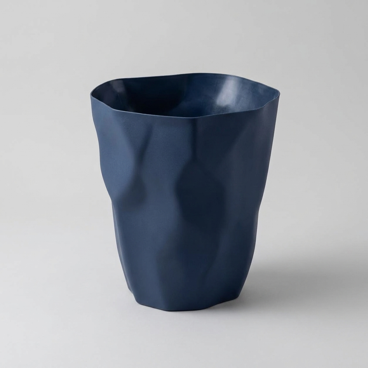 ITERPUB::cold-rigoulous-8831015190663::04-variant-navy-blue