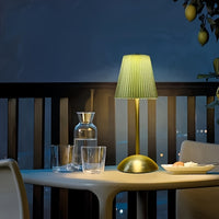 LUNAPLEAT – Wireless Bedside Lamp with Three Color Dimming