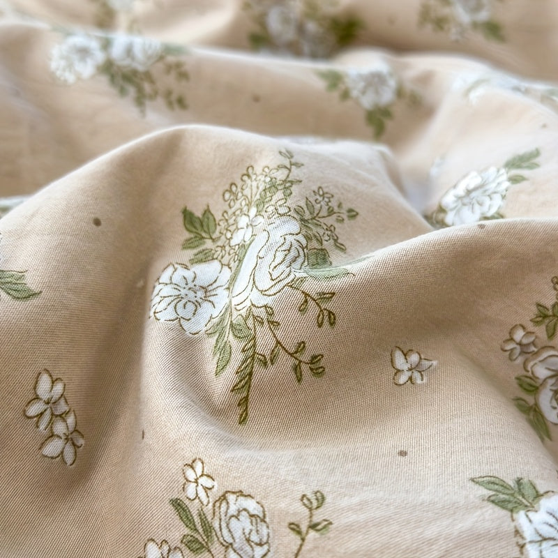 FLORALIVA – Lightweight Floral Summer Quilt for Cozy Sleep Comfort