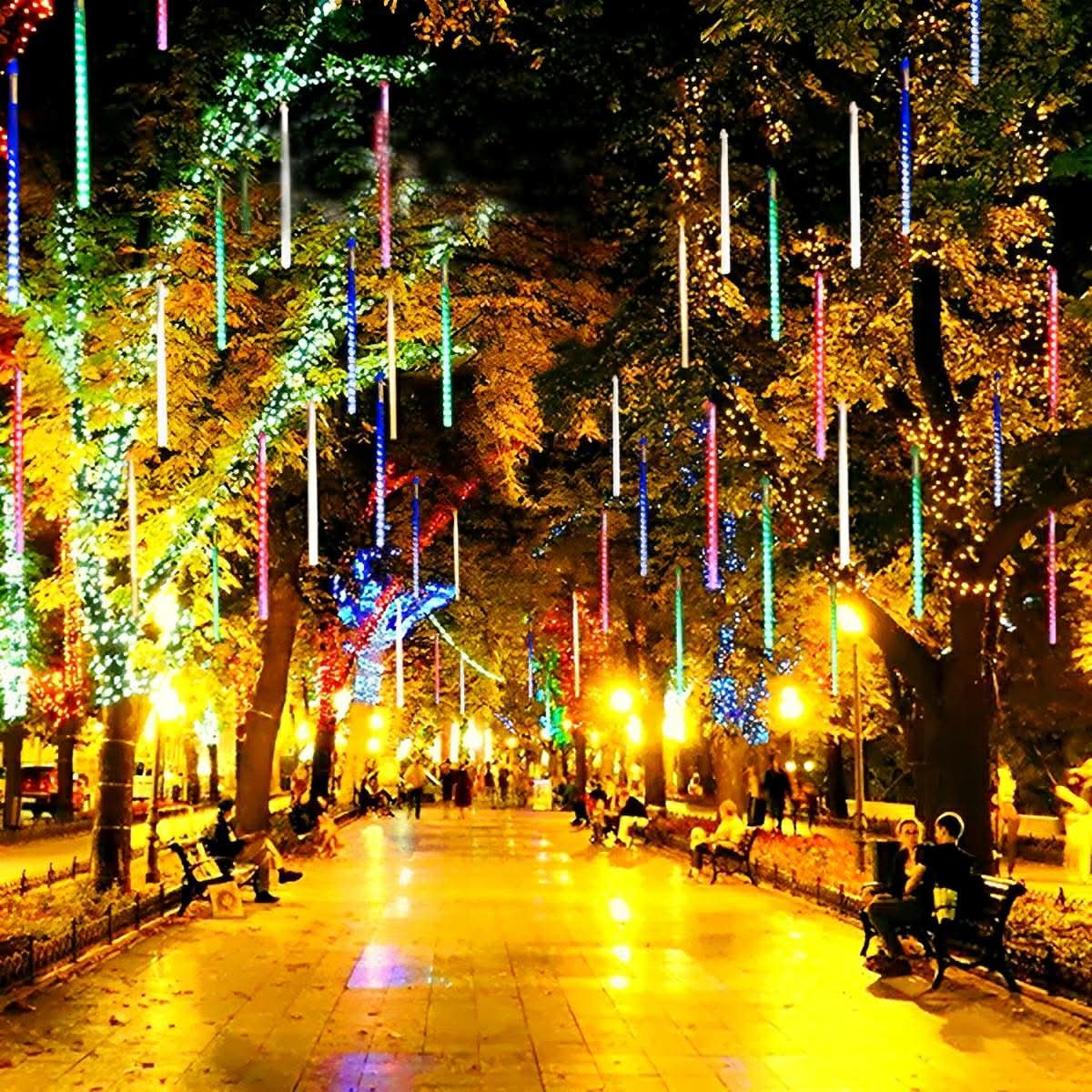 COMETRAIN – Meteor Shower Tree String Lights for Cascading Illumination