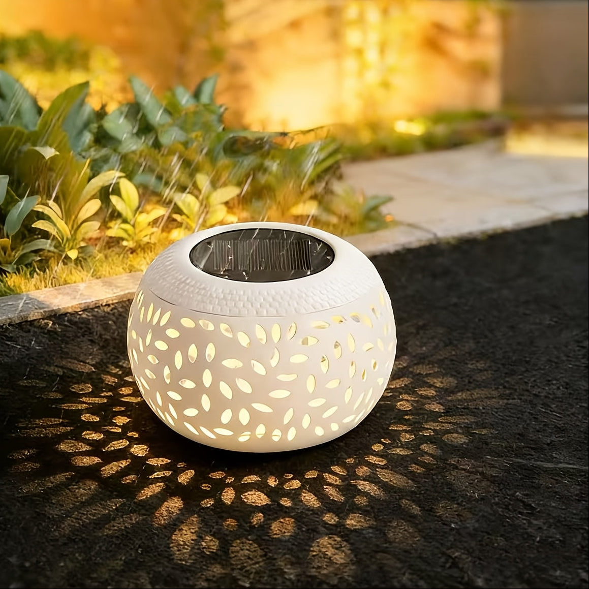 SOLARIVA – Portable Solar Table Lamp for Warm Outdoor Lighting