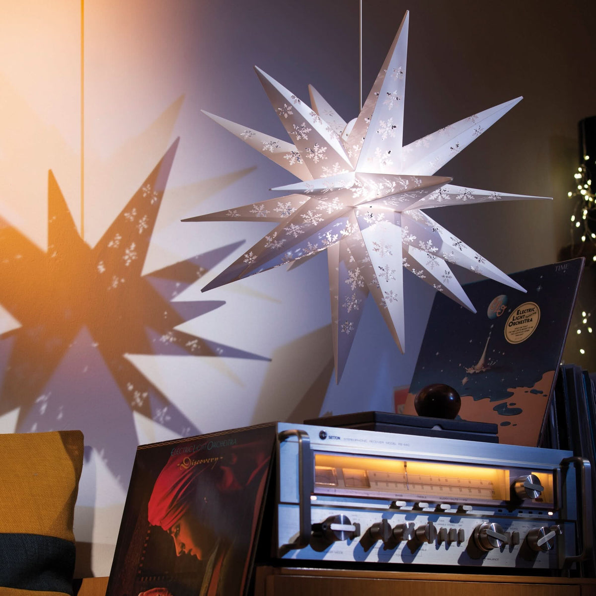 SNOWASTRA – Christmas Star Light for Elegant Outdoor Displays
