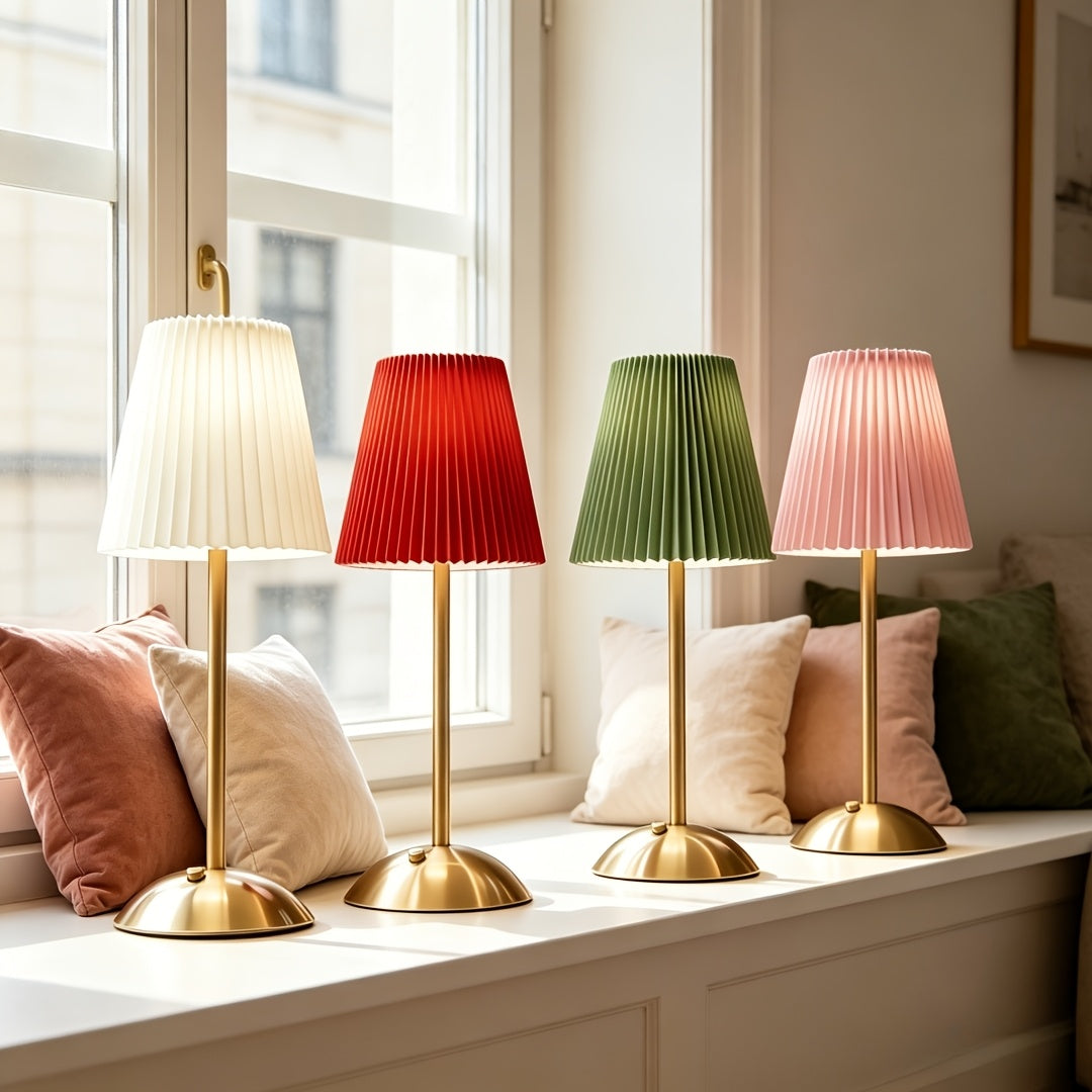 LUNAPLEAT – Wireless Bedside Lamp with Three Color Dimming