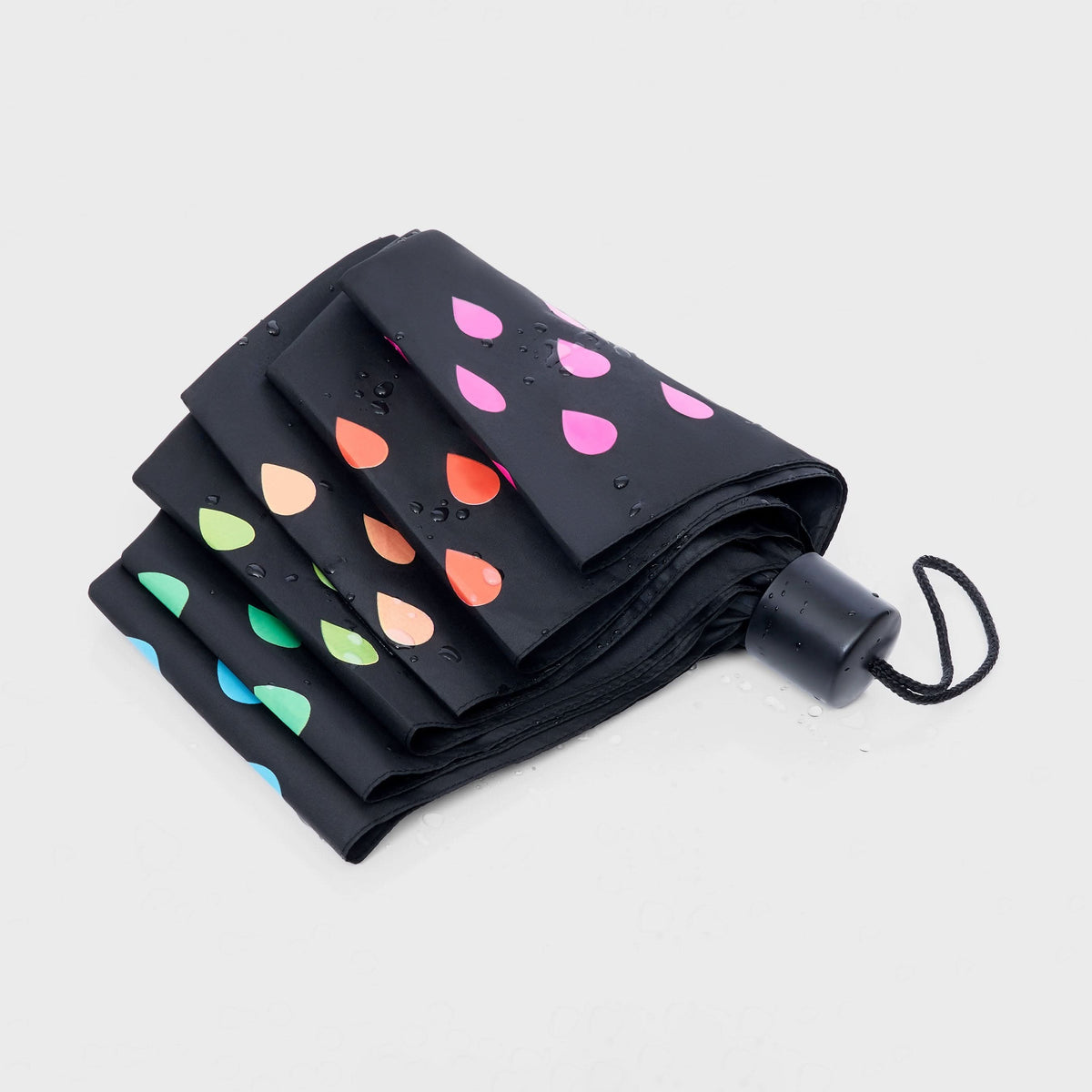 DRIZZELIA – Colour-Reveal Umbrella for Magical Rainy-Day Style