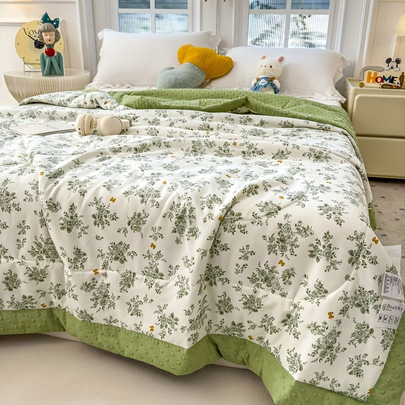 FLORALIVA – Lightweight Floral Summer Quilt for Cozy Sleep Comfort
