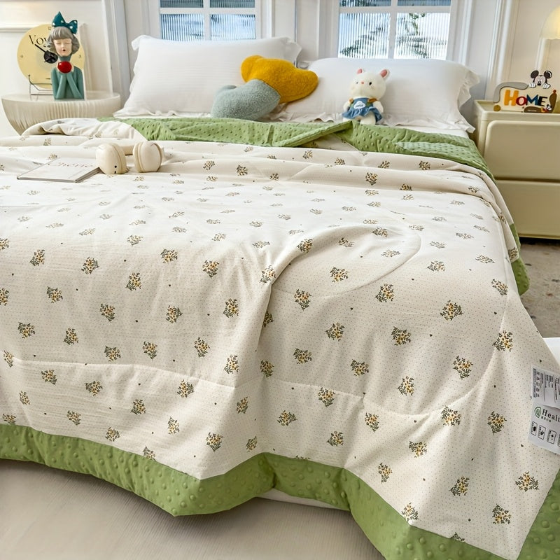 FLORALIVA – Lightweight Floral Summer Quilt for Cozy Sleep Comfort