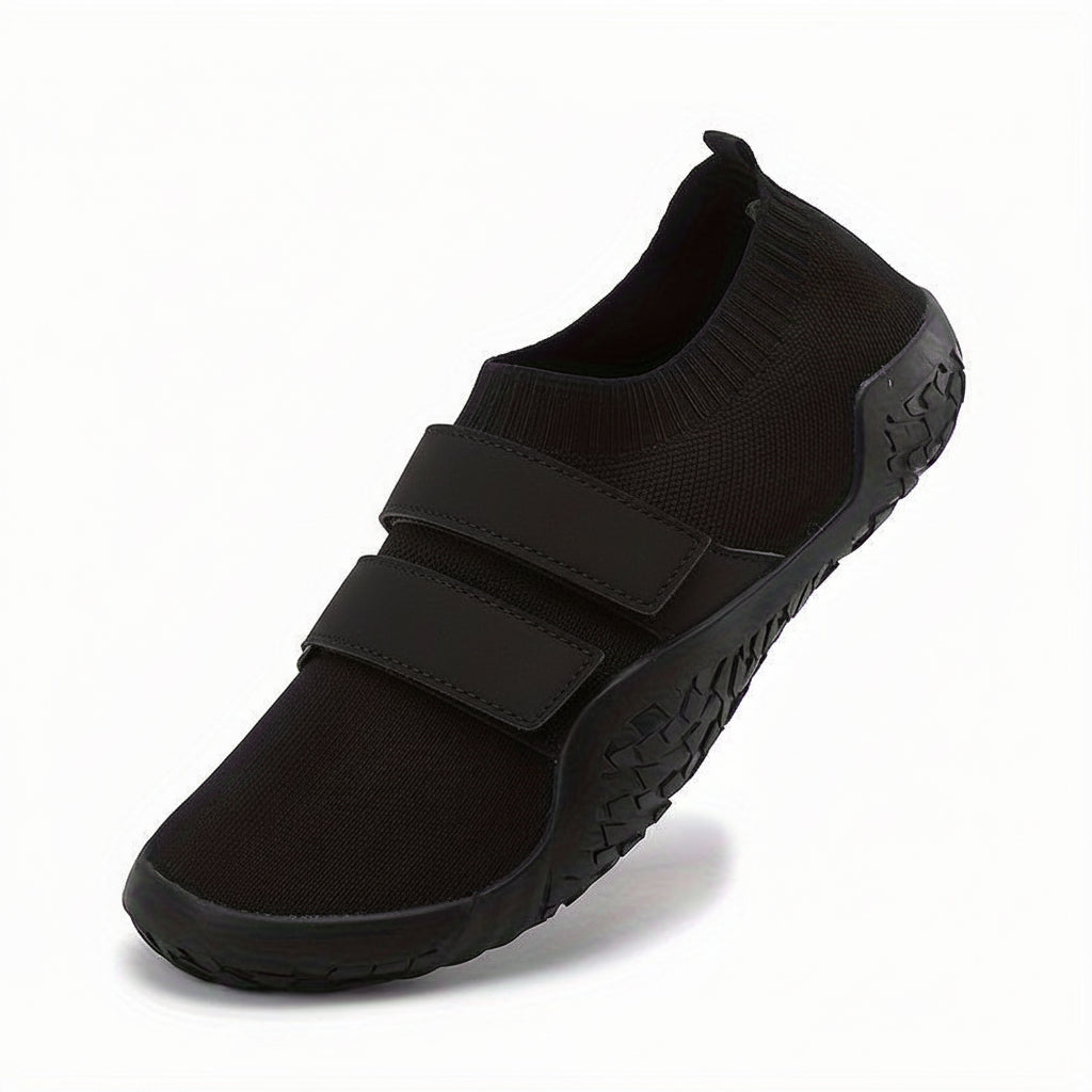 SQUATBASE - Flat training shoes designed for stability in squats and lifting