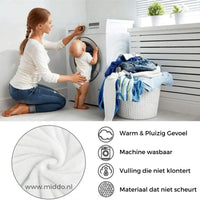 COZYFROST – Fleece Blanket for Comfortable Winter Relaxation