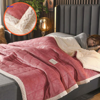 COZYFROST – Fleece Blanket for Comfortable Winter Relaxation