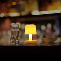 SOLENZARIA – Mini-solnedgangs-LED-bordlampe til varm stemning i soveværelset