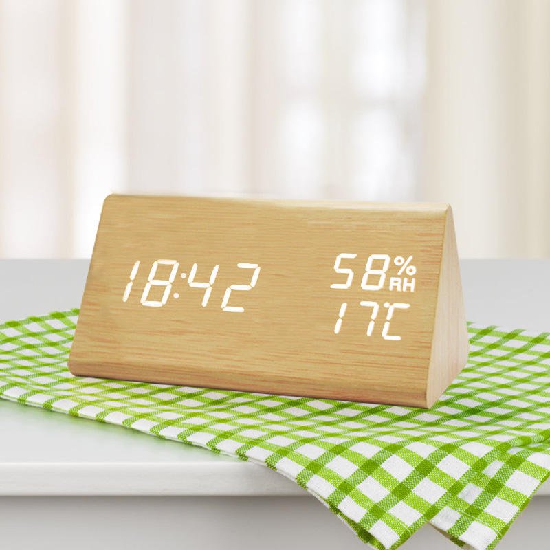 ECOCLOCK – Minimalist Digital Temperature Light Control Clock
