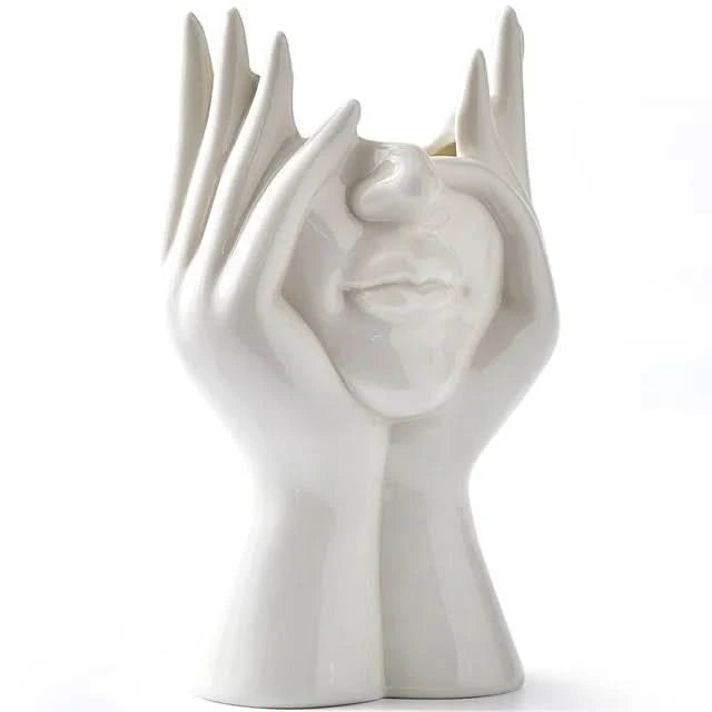 ARTELLE – Sculptural Vase for Refined Statement Decor