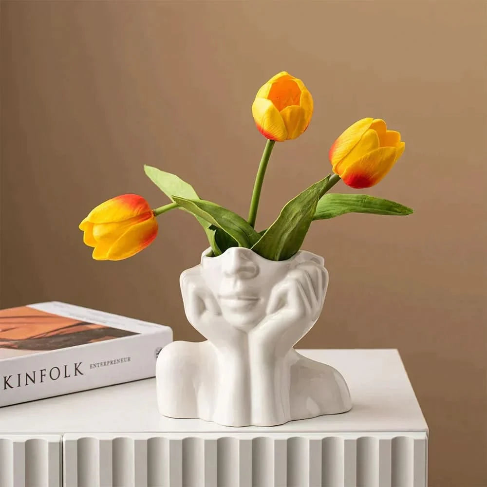 ARTELLE – Sculptural Vase for Refined Statement Decor