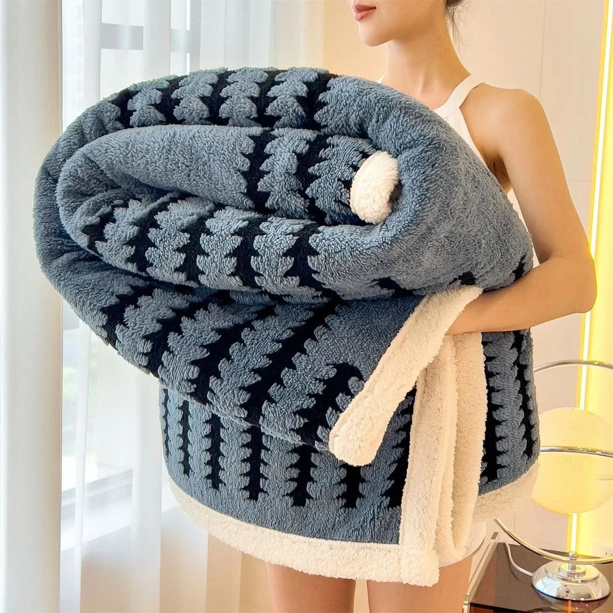 COZYGEO – Geometric Throw Blanket for Warmth and Everyday Comfort