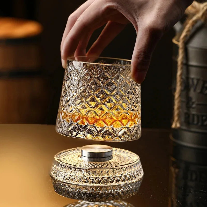 VORTEXA – Spinning Whisky Glass for Modern Bar and Lounge Style