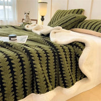 COZYGEO – Geometric Throw Blanket for Warmth and Everyday Comfort