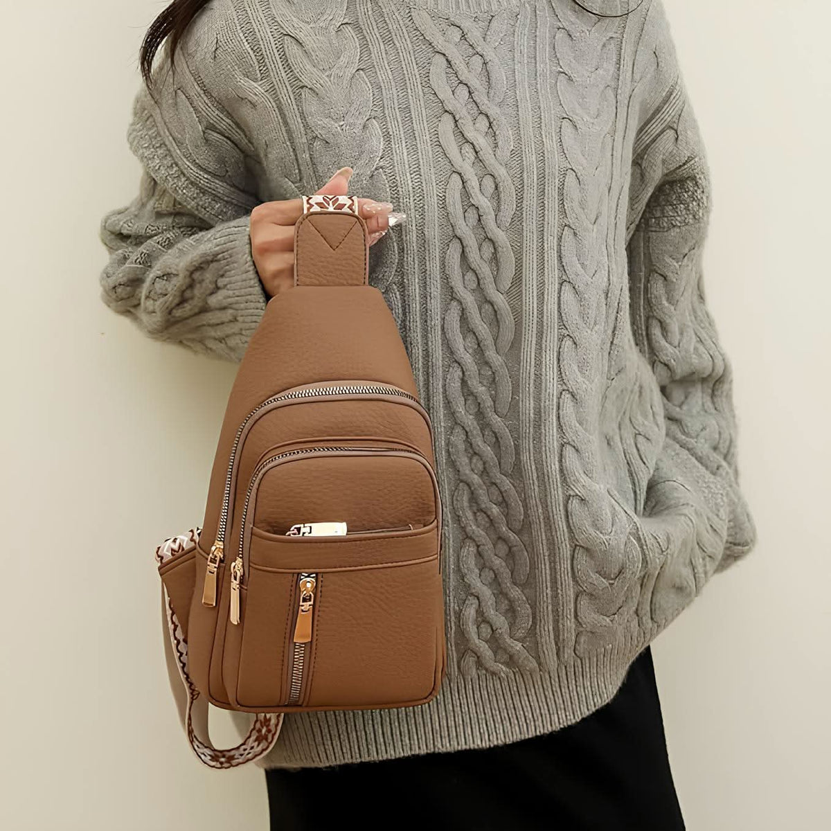 STOWCROSS – Compact Crossbody Bag With Smart Storage