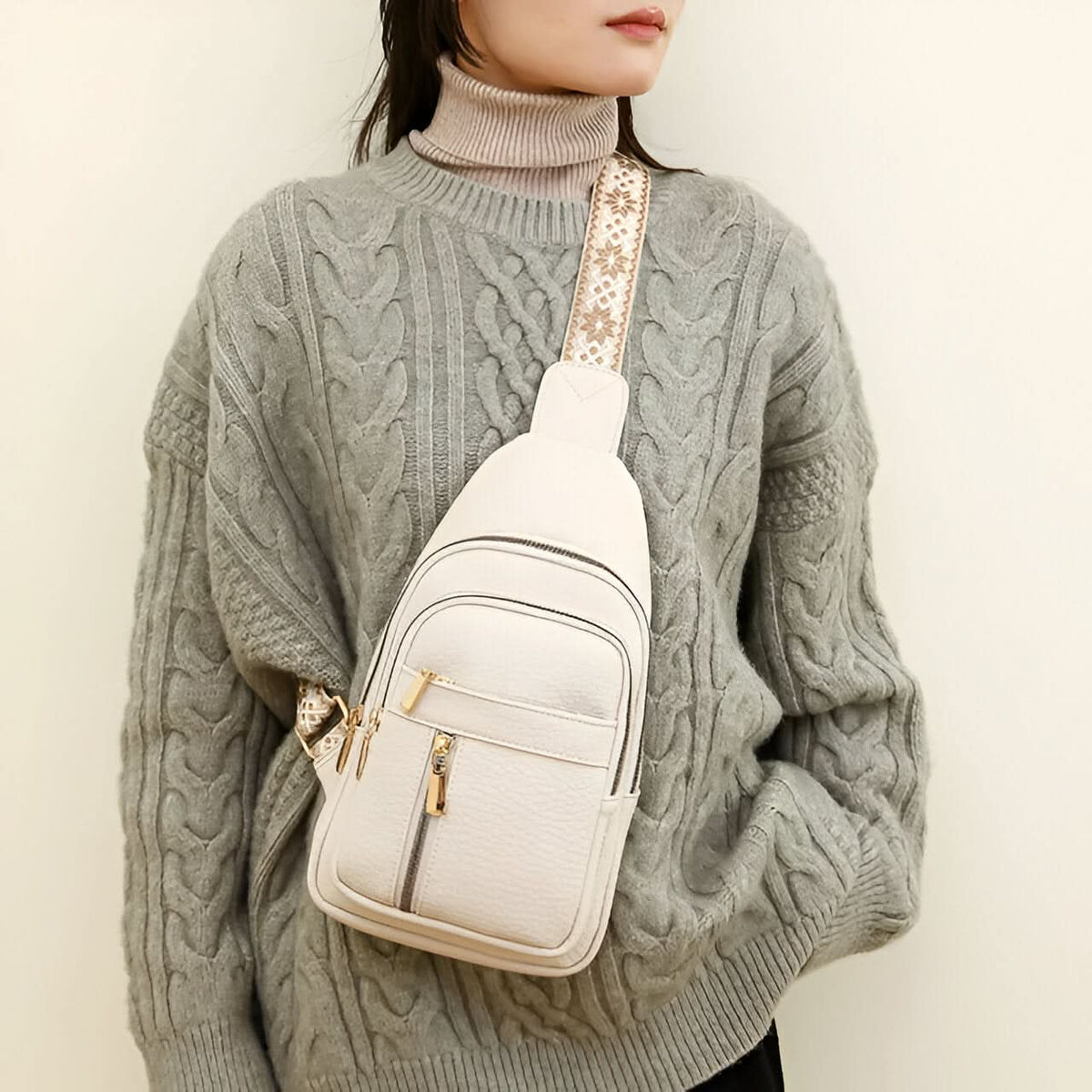 STOWCROSS – Compact Crossbody Bag With Smart Storage