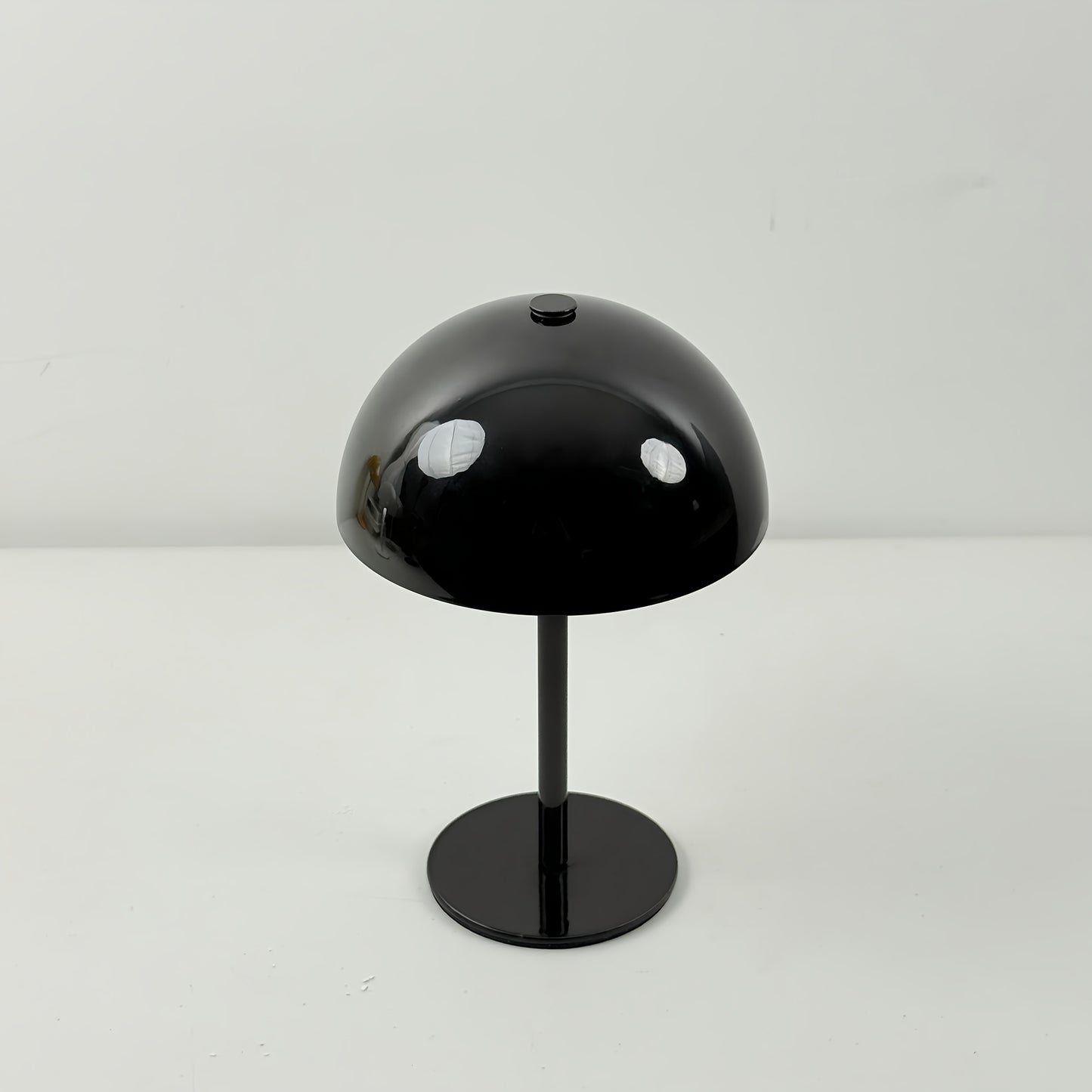 LUMORA – Cordless Touch Desk Lamp