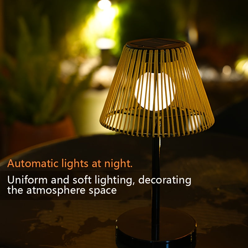 SOLKHAKI – Cordless Solar Table Lamp