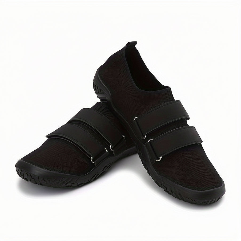 SQUATBASE - Flat training shoes designed for stability in squats and lifting