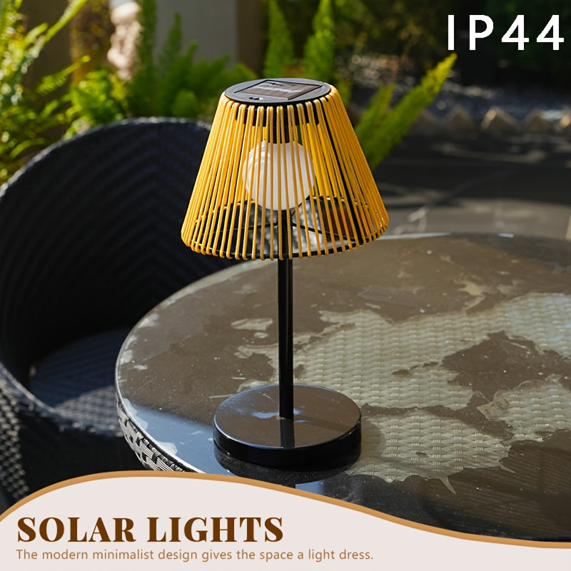 SOLKHAKI – Cordless Solar Table Lamp