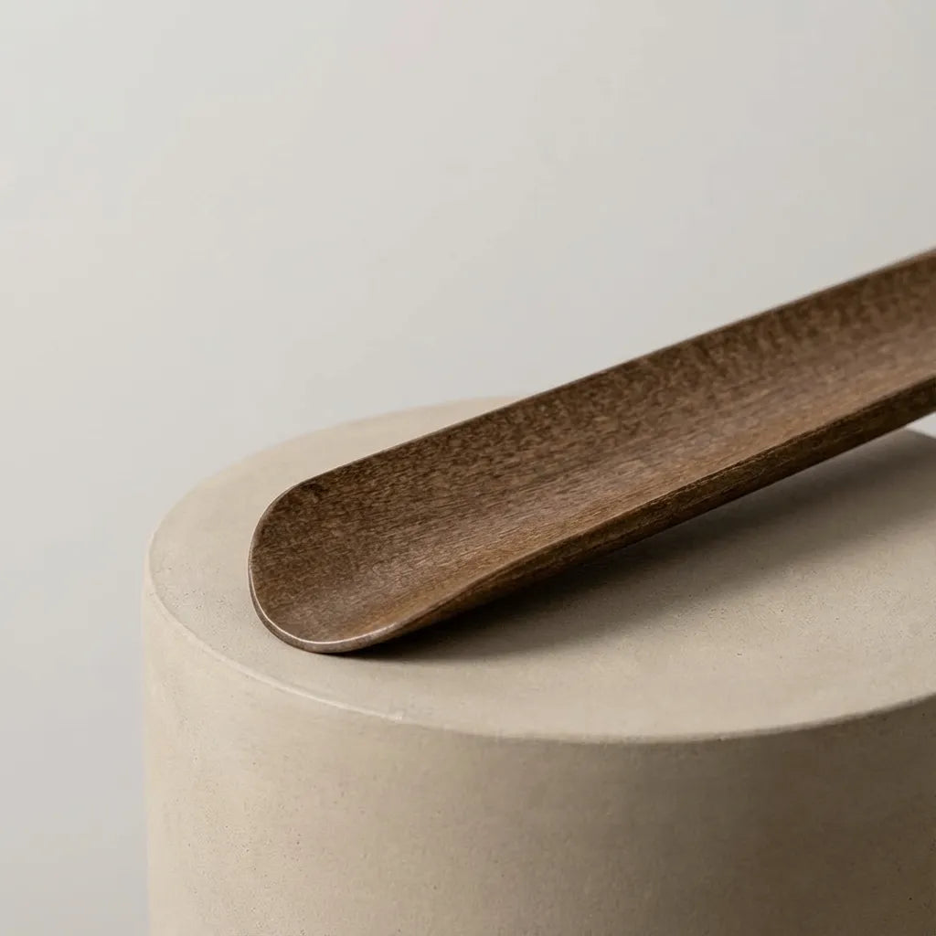 WOODSTEP – Magnetic Wooden Shoehorn