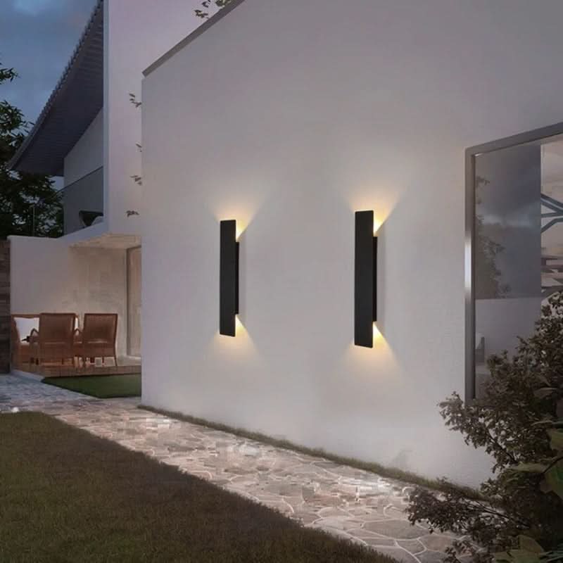 TERRANOVA – LED Wall Fixture for Patio & Terrace Ambience