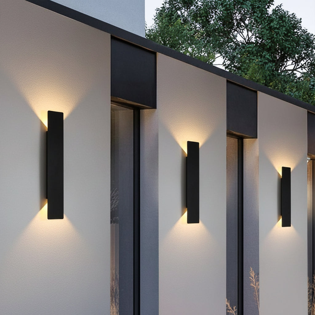 TERRANOVA – LED Wall Fixture for Patio & Terrace Ambience