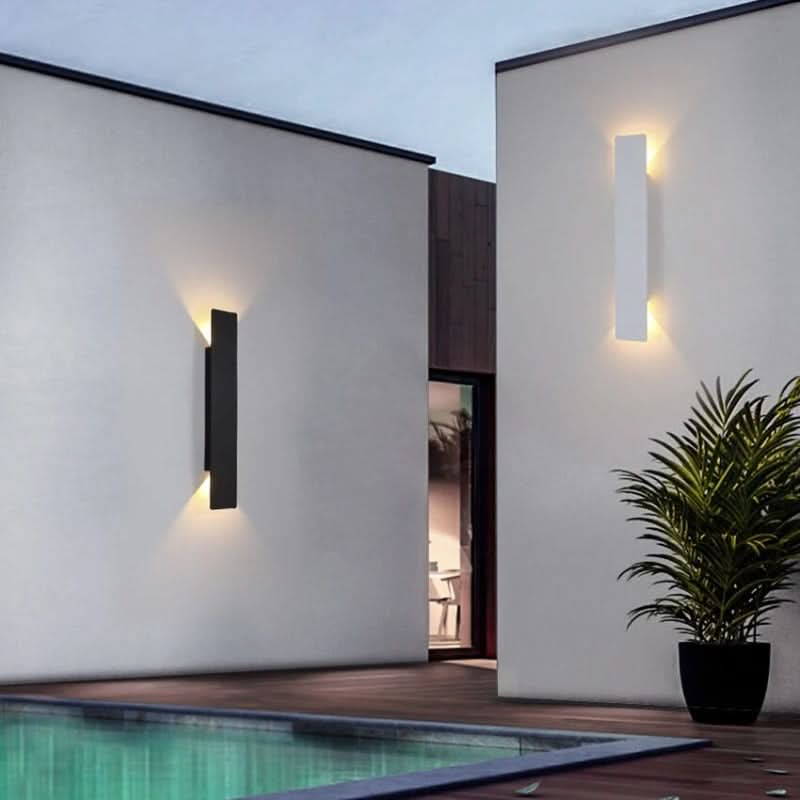 TERRANOVA – LED Wall Fixture for Patio & Terrace Ambience