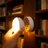 MAGNILUX – Rotating Rechargeable Wall Lamp
