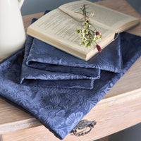 MIDNIGHTLUXE – Jacquard Bedding Set for Bold Bedroom Elegance