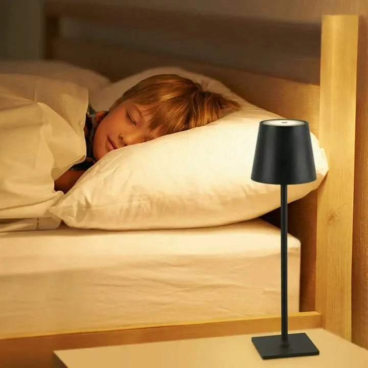 ALFRESCA – Cordless Table Lamp for Elegant Outdoor Styling