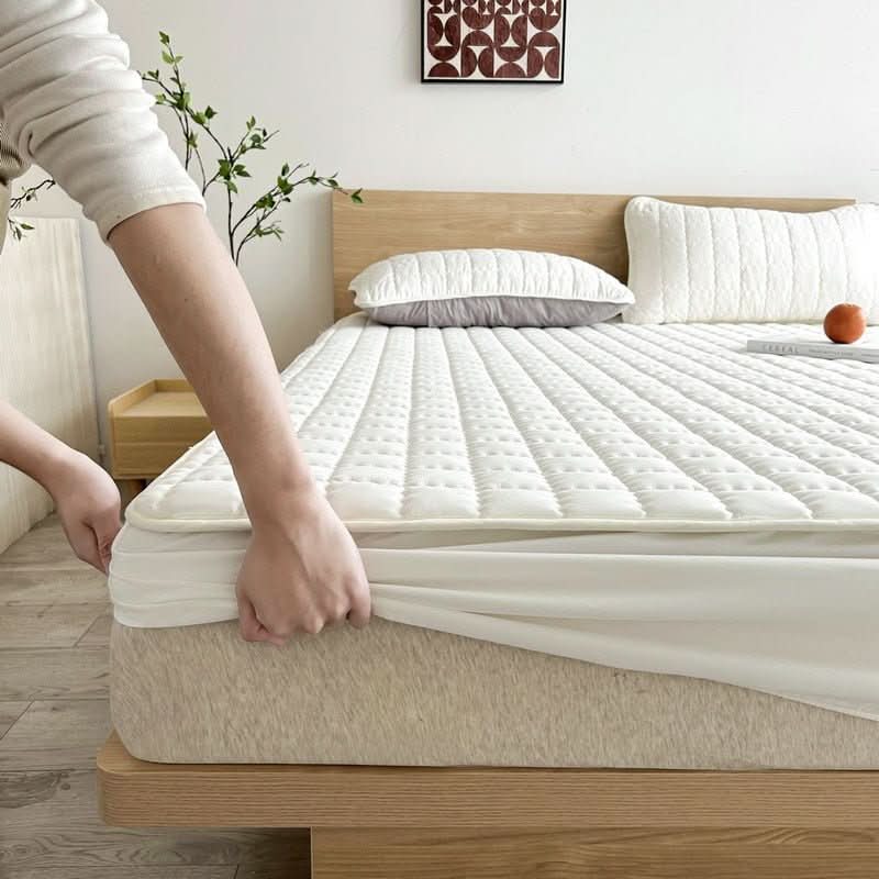 NIGHTWRAP – Quilted Mattress Protector with Fitted Sheet Fit