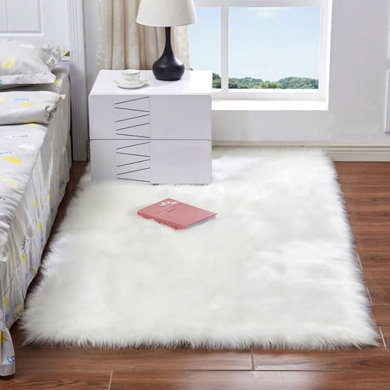 RUGAVENZA – Statement Plush Rug for Bold and Stylish Interiors