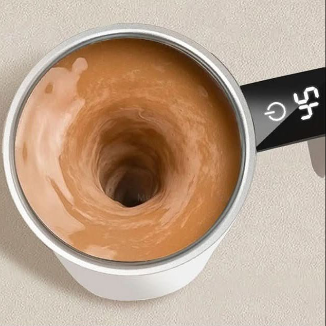 MUGWHIRL – Selvrørende kaffekrus til praktisk blanding af drikkevarer