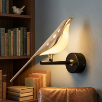 WINGORA – Magpie LED-bordlampe til elegant dekorativ belysning